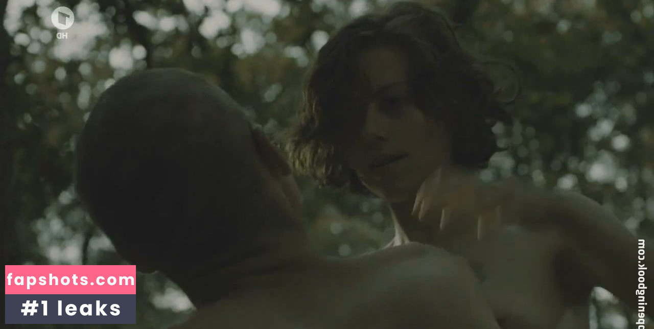 Alice Dwyer gallery photo #28