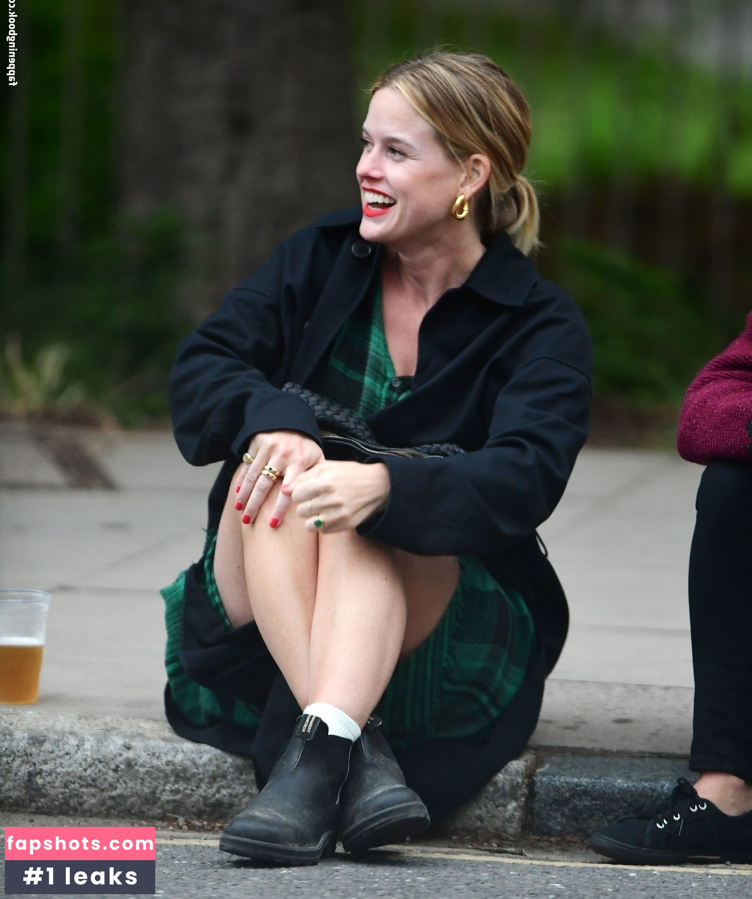 Alice Eve gallery photo #192