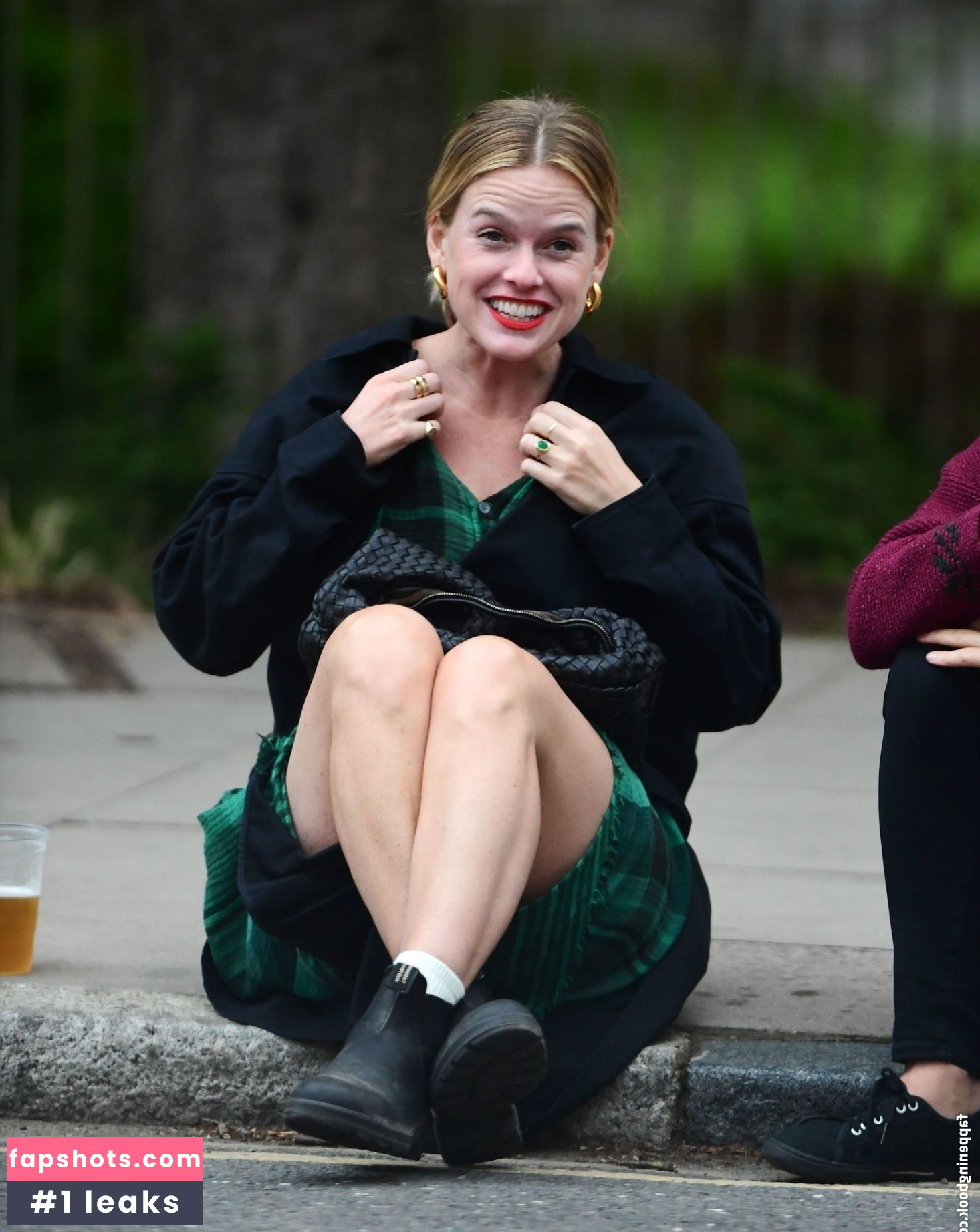 Alice Eve gallery photo #194