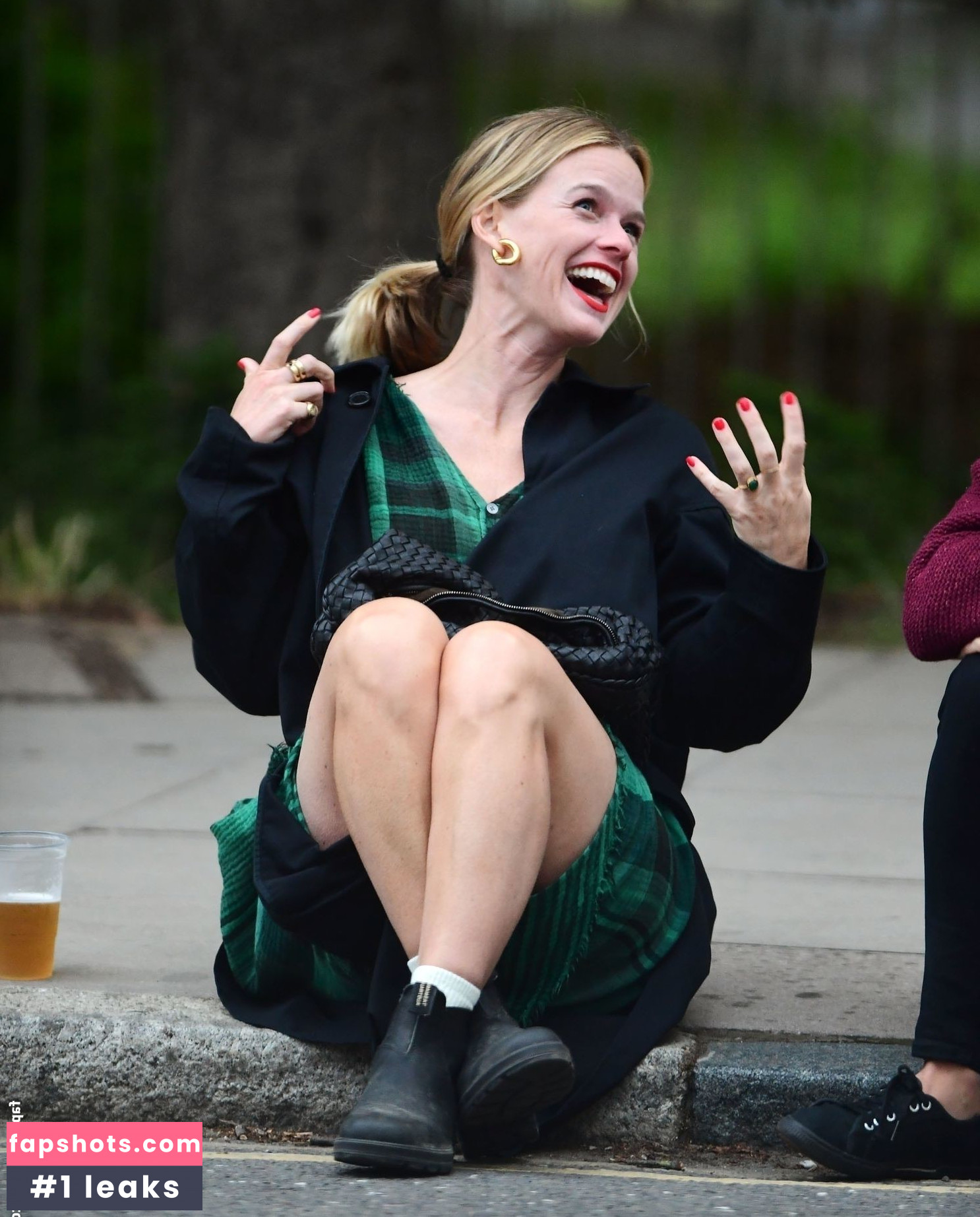 Alice Eve gallery photo #195