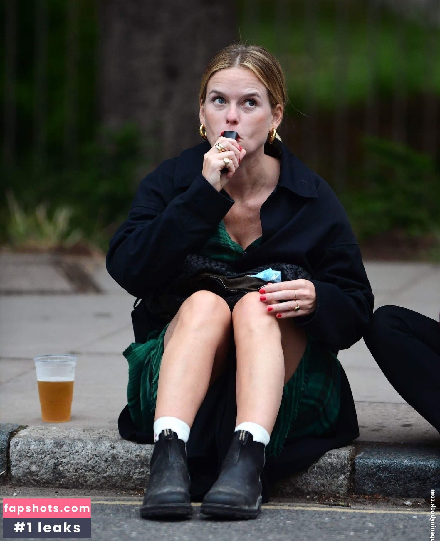 Alice Eve gallery photo #208