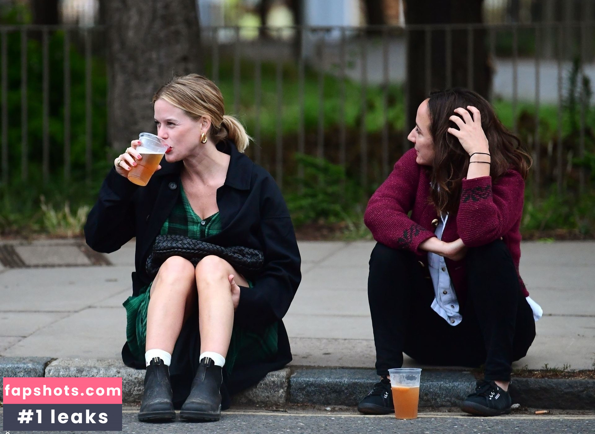 Alice Eve gallery photo #214