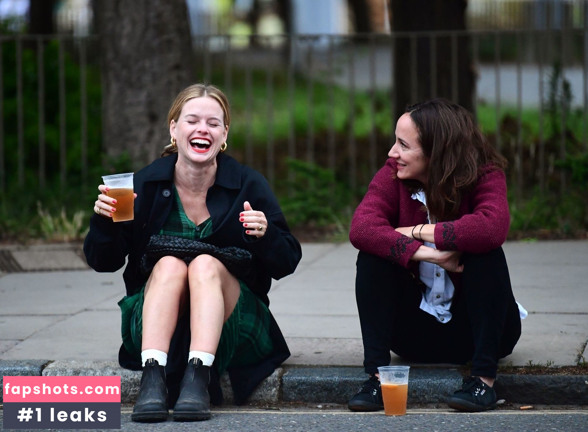 Alice Eve gallery photo #219