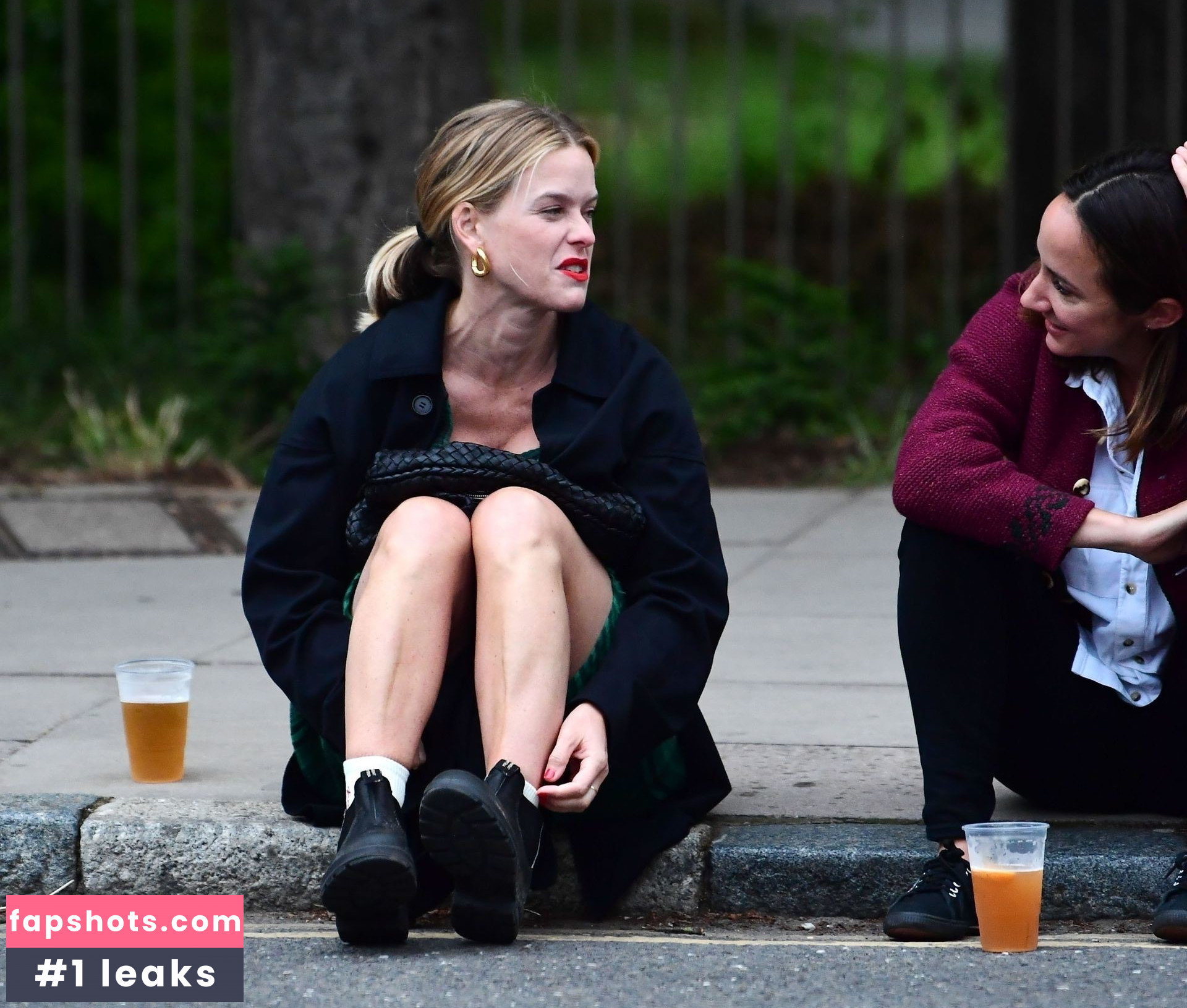 Alice Eve gallery photo #226