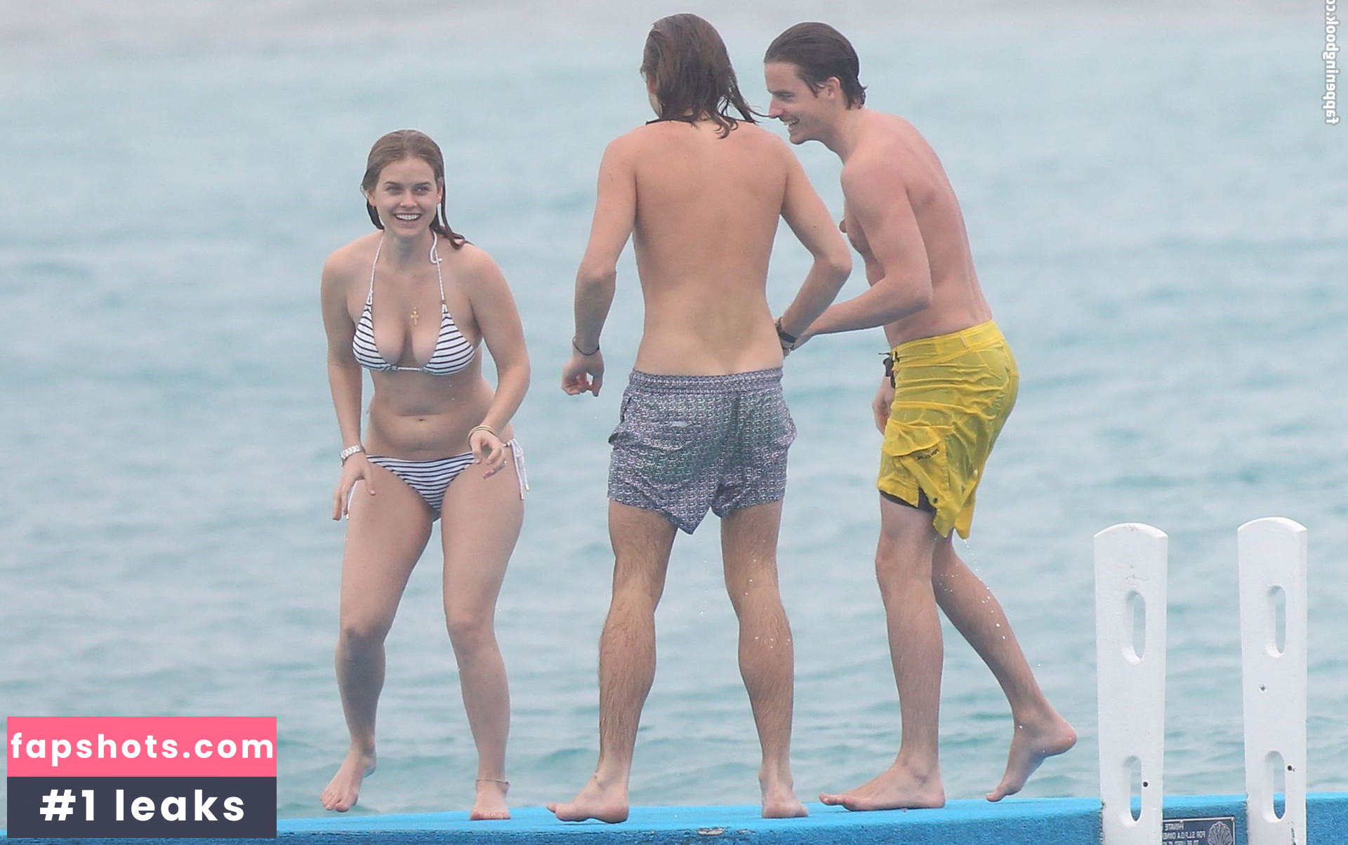 Alice Eve gallery photo #243