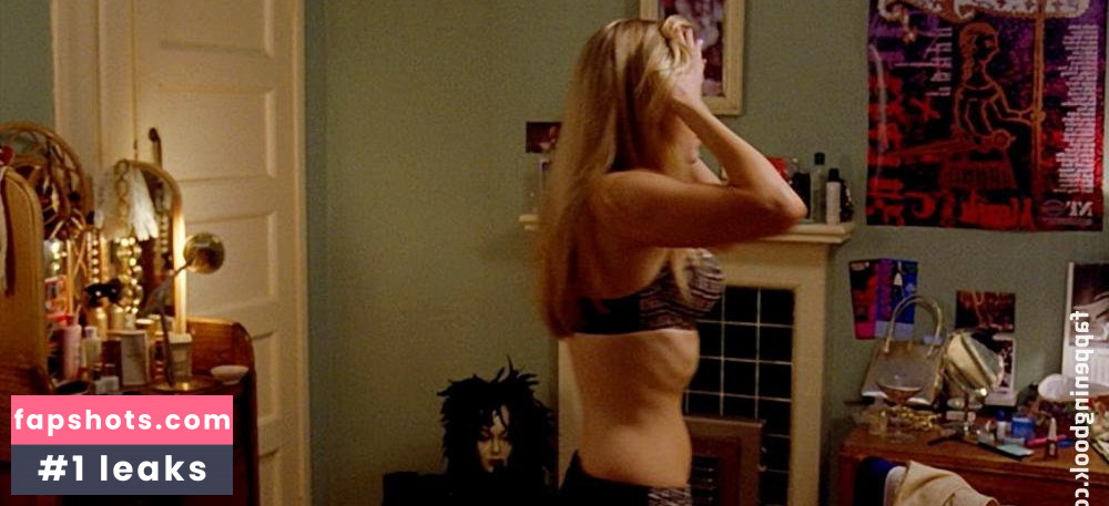 Alice Eve gallery photo #267