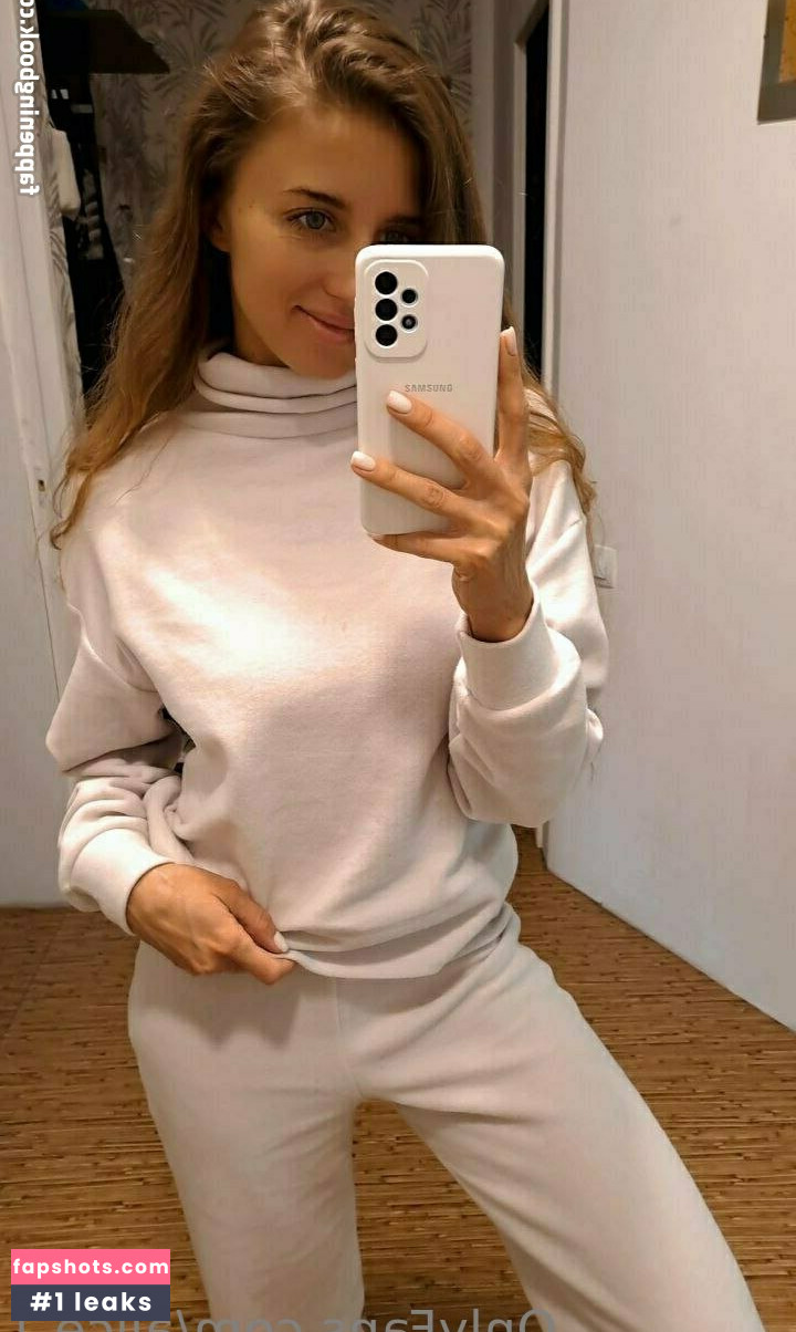 alice_l gallery photo #21