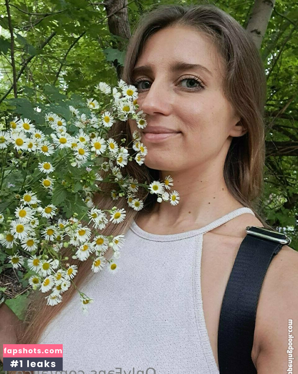 alice_l gallery photo #24