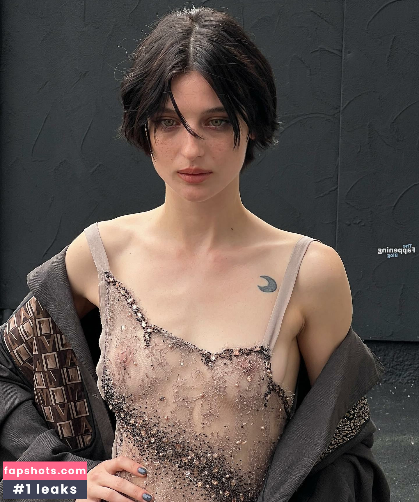 Alice Pagani gallery photo #10