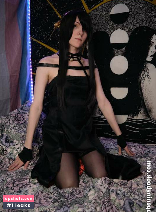 Alice Redfox gallery photo #79