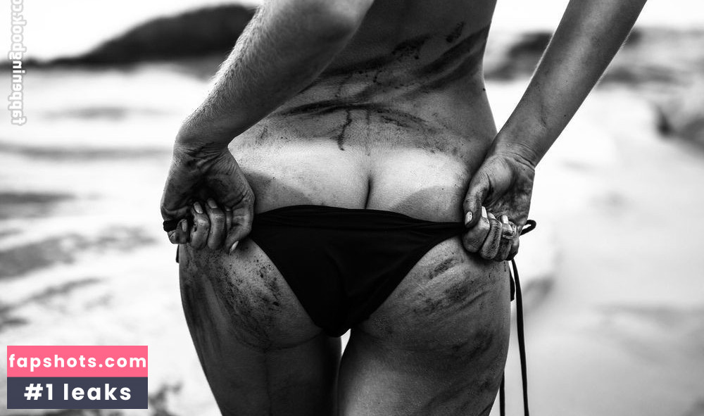 Alice Roberts gallery photo #32