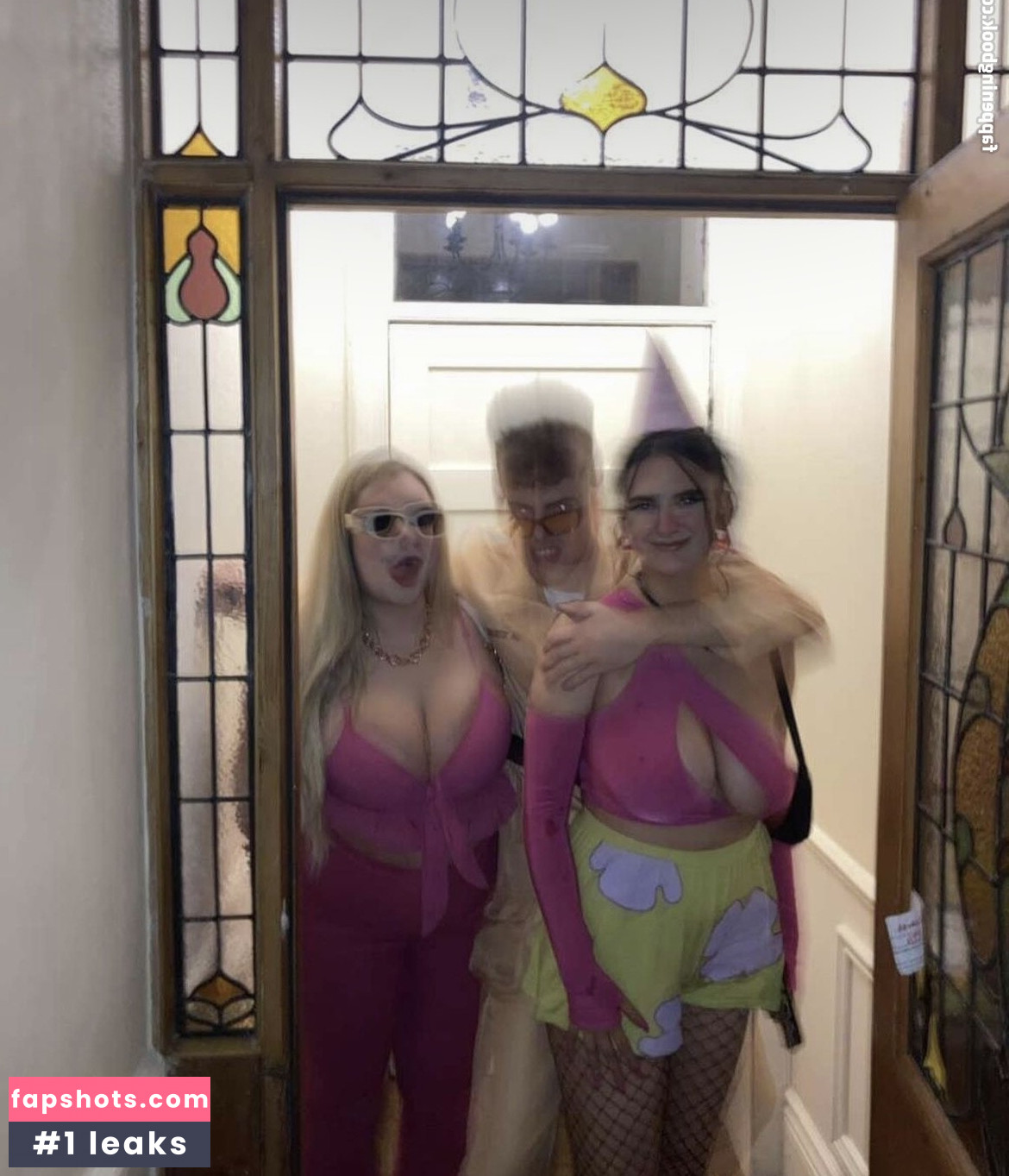 Alice S gallery photo #5