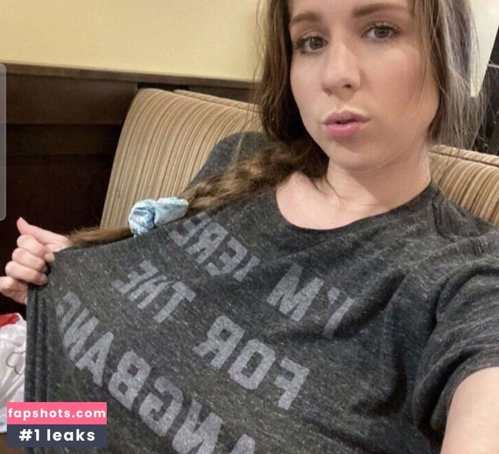 Alice Thomas gallery photo #7