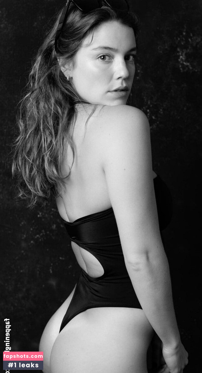 Alice Wegmann gallery photo #67