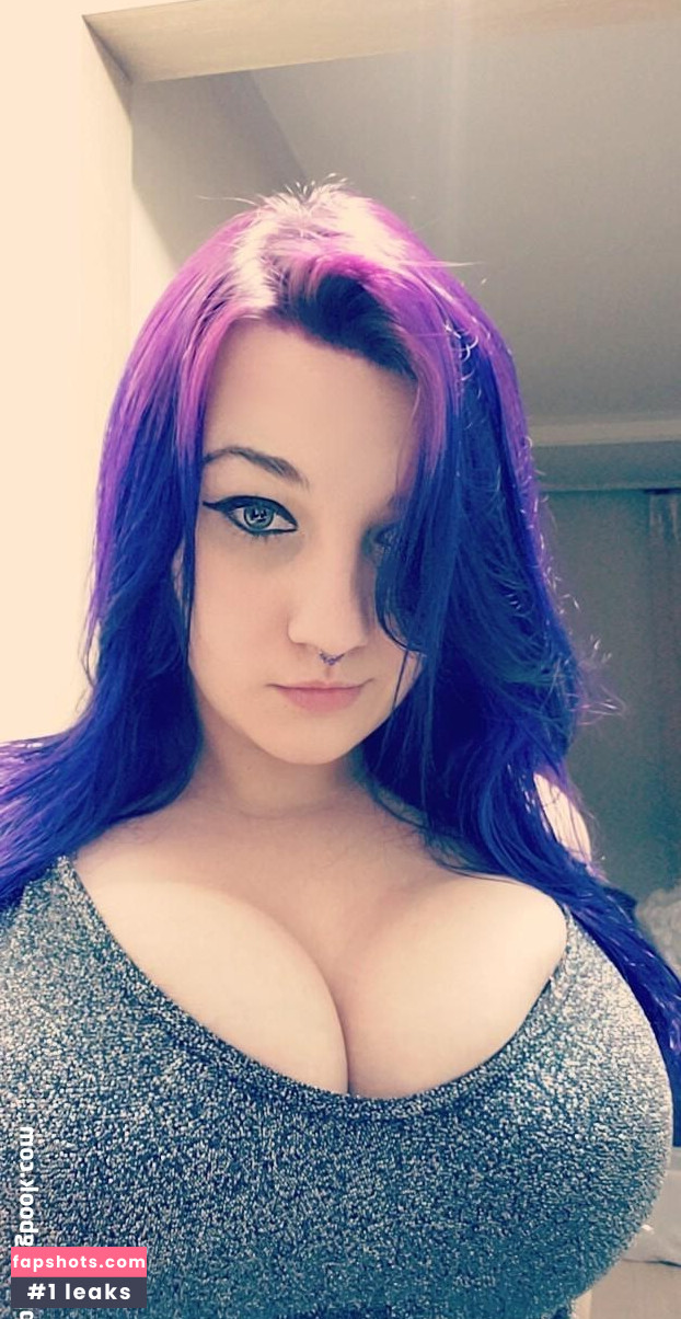 Alice Zombie gallery photo #39