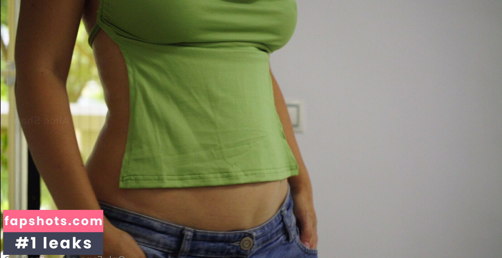 alice2242 gallery photo #2