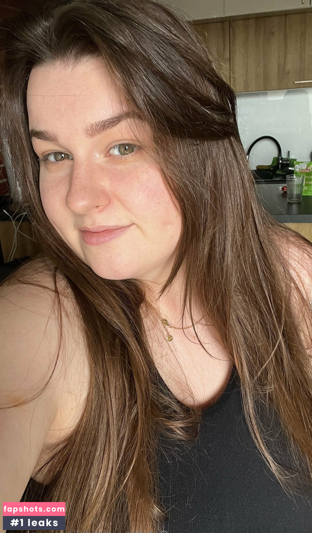 alicecinnabuns nude babe gallery