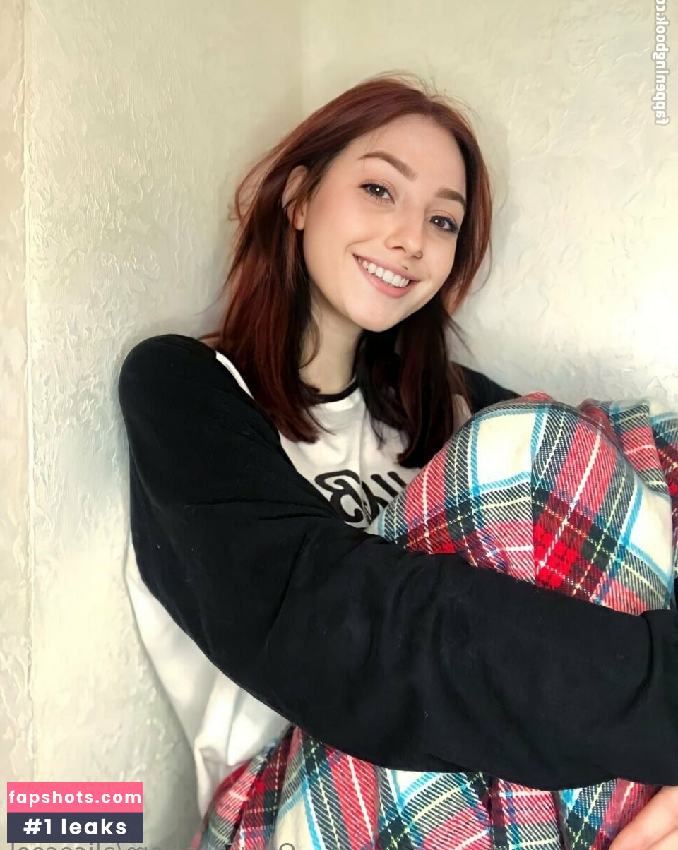 alicecool gallery photo #6