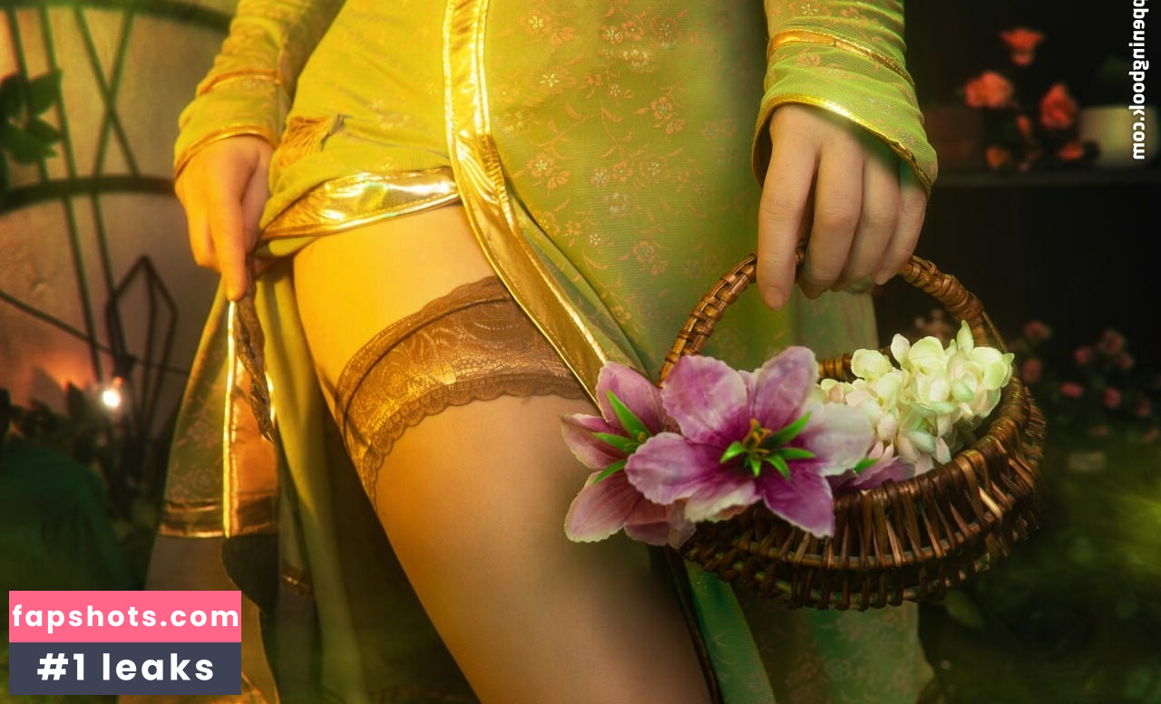 AliceCosplay gallery photo #50