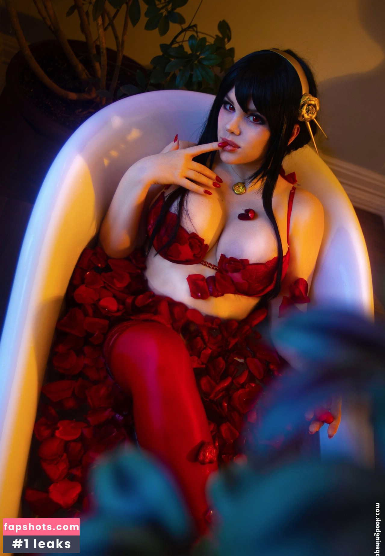 AliceCosplay gallery photo #7