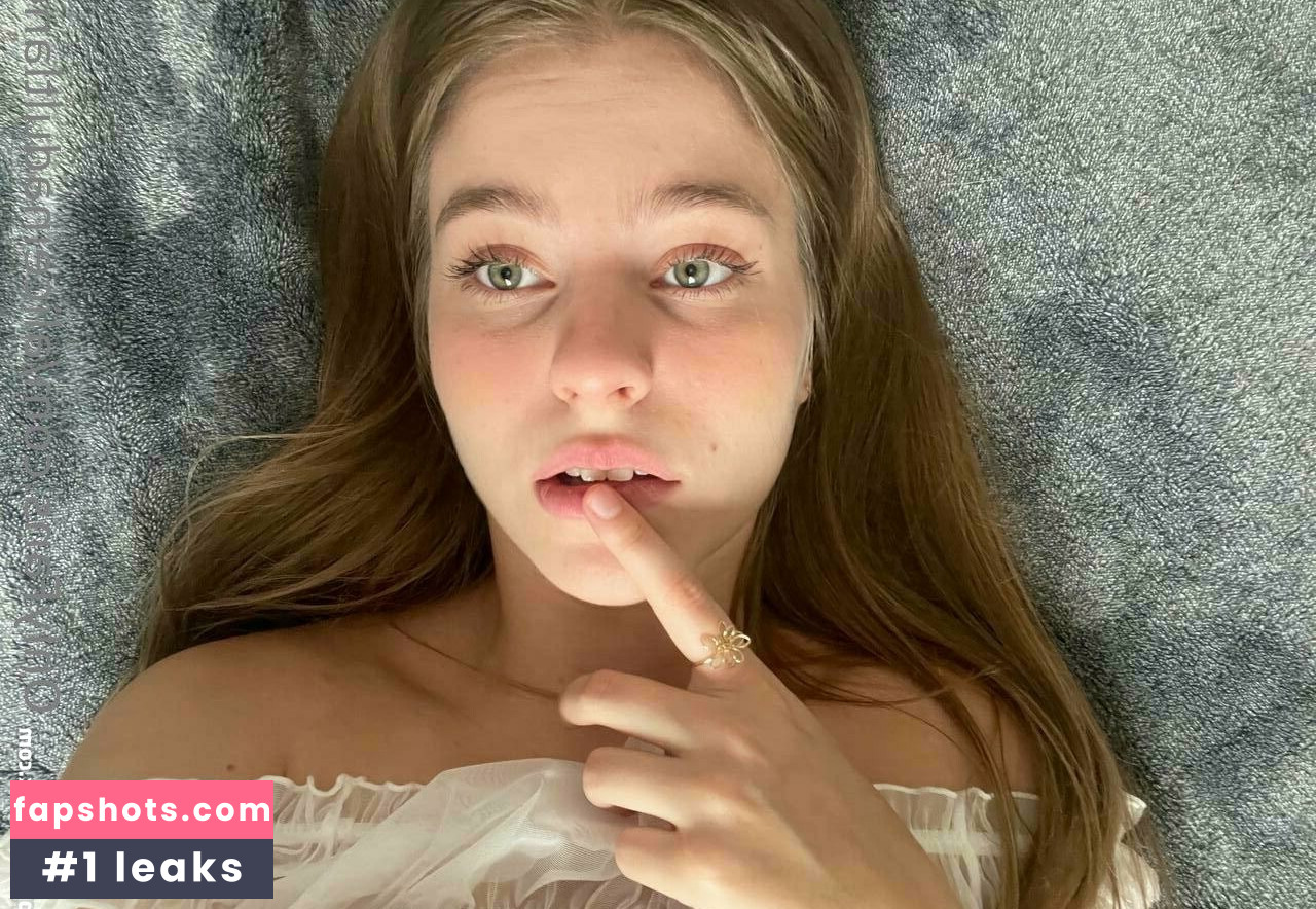 Aliceinadultland gallery photo #111