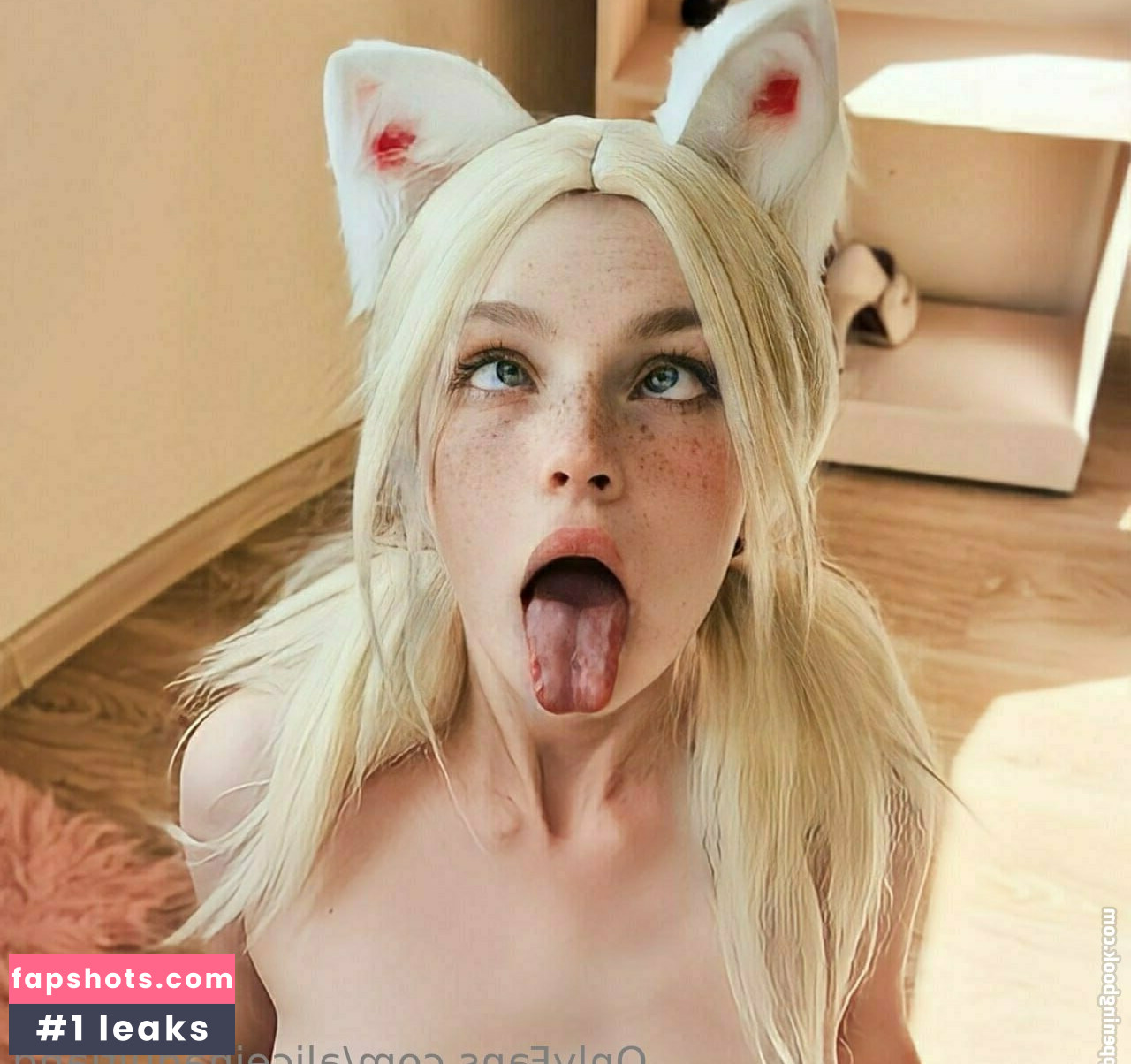 Aliceinadultland gallery photo #66