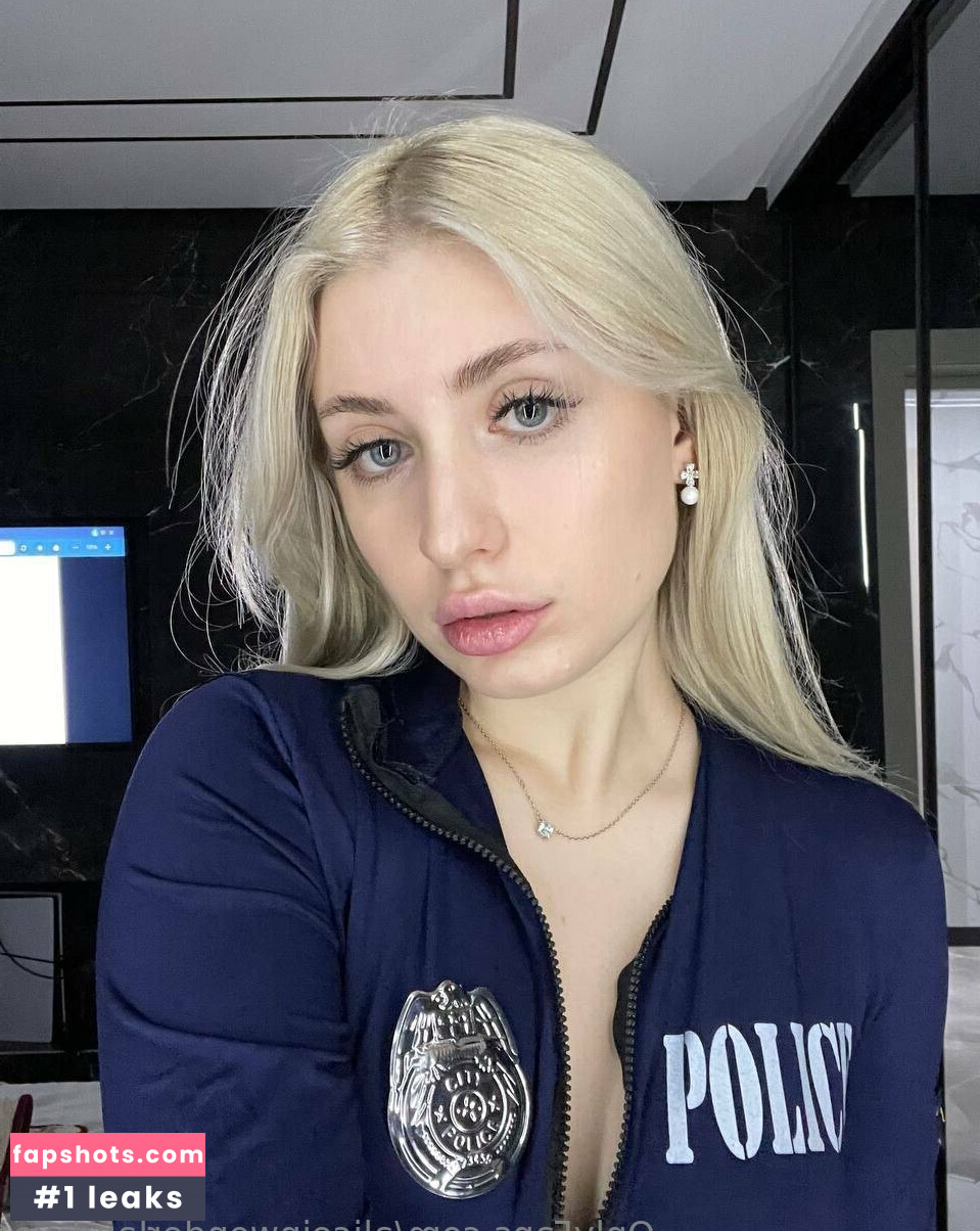 aliceinwonderland_xo gallery photo #8