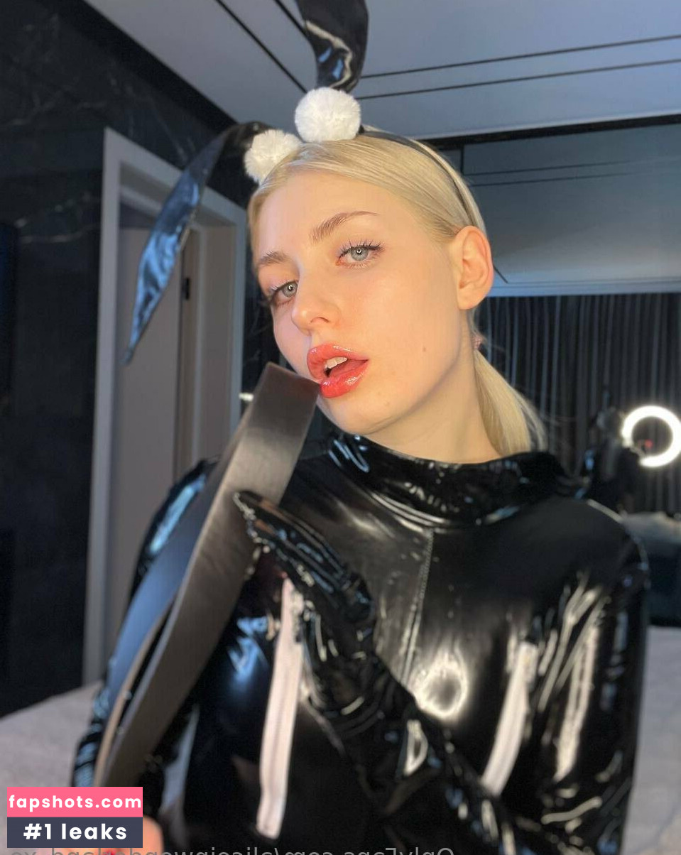 aliceinwonderland_xo gallery photo #9