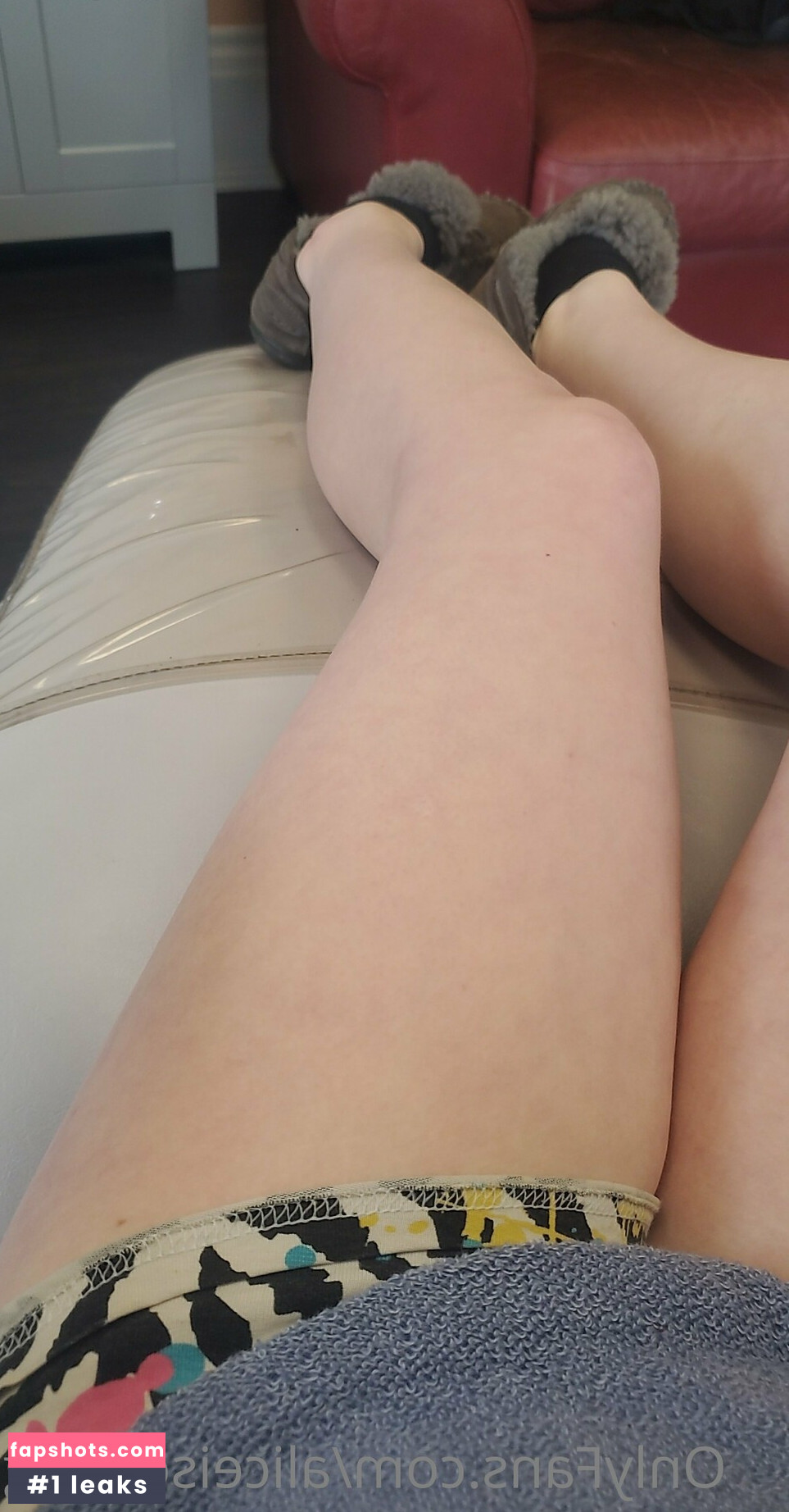 aliceiscalling Nude Leaks OnlyFans Photos #10 - LeakJerk