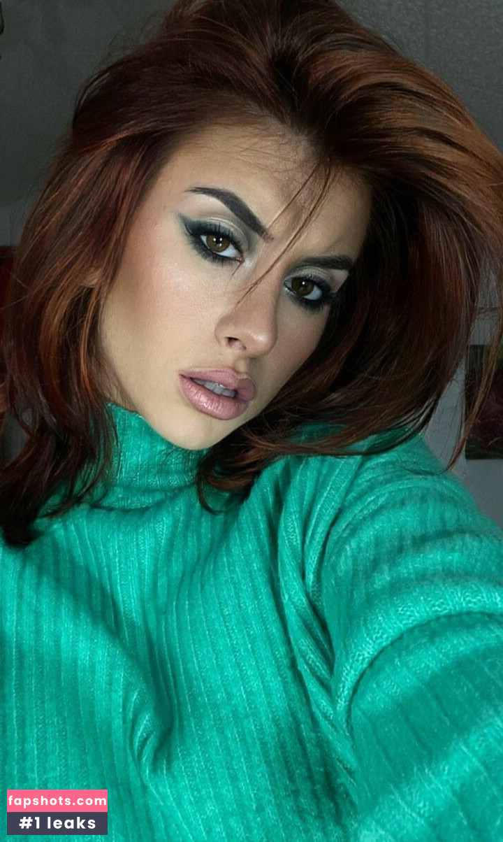 Alicelacombe_off gallery photo #5