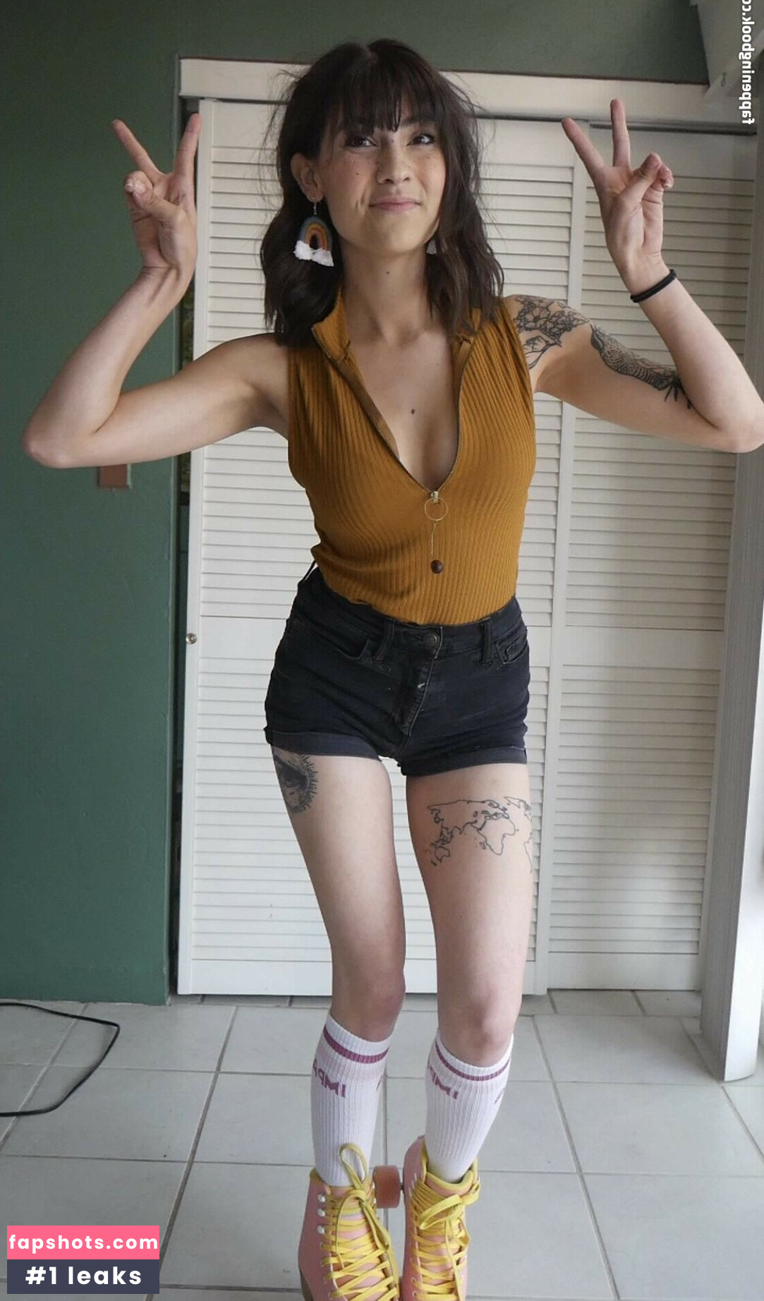 alicenocountry gallery photo #18