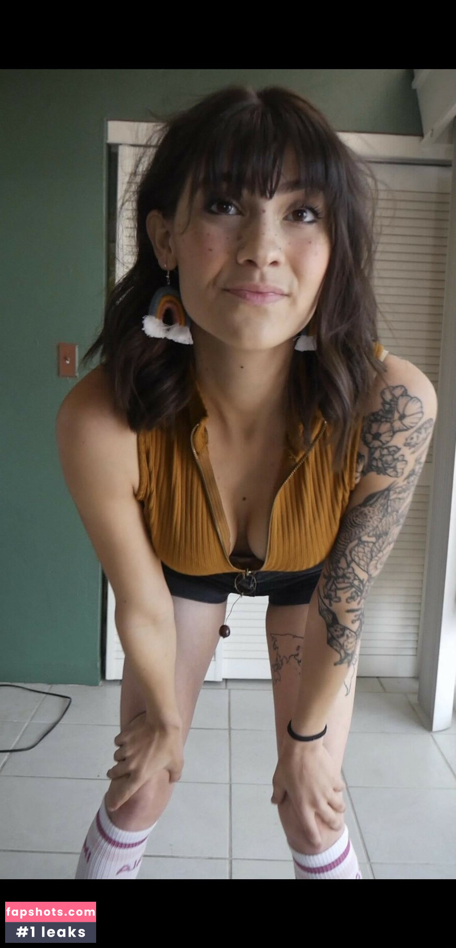 alicenocountry gallery photo #6