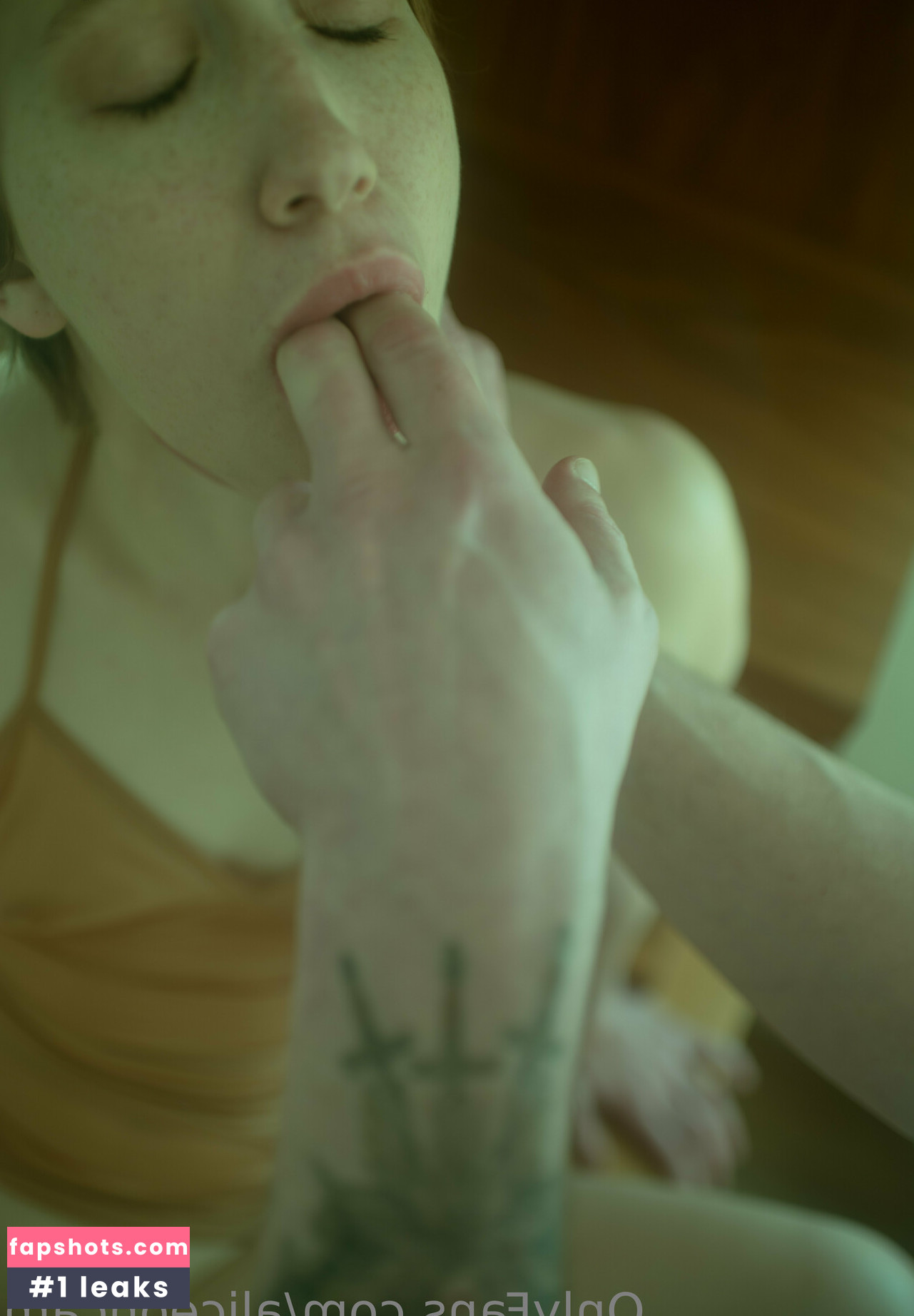 aliceoncam gallery photo #105