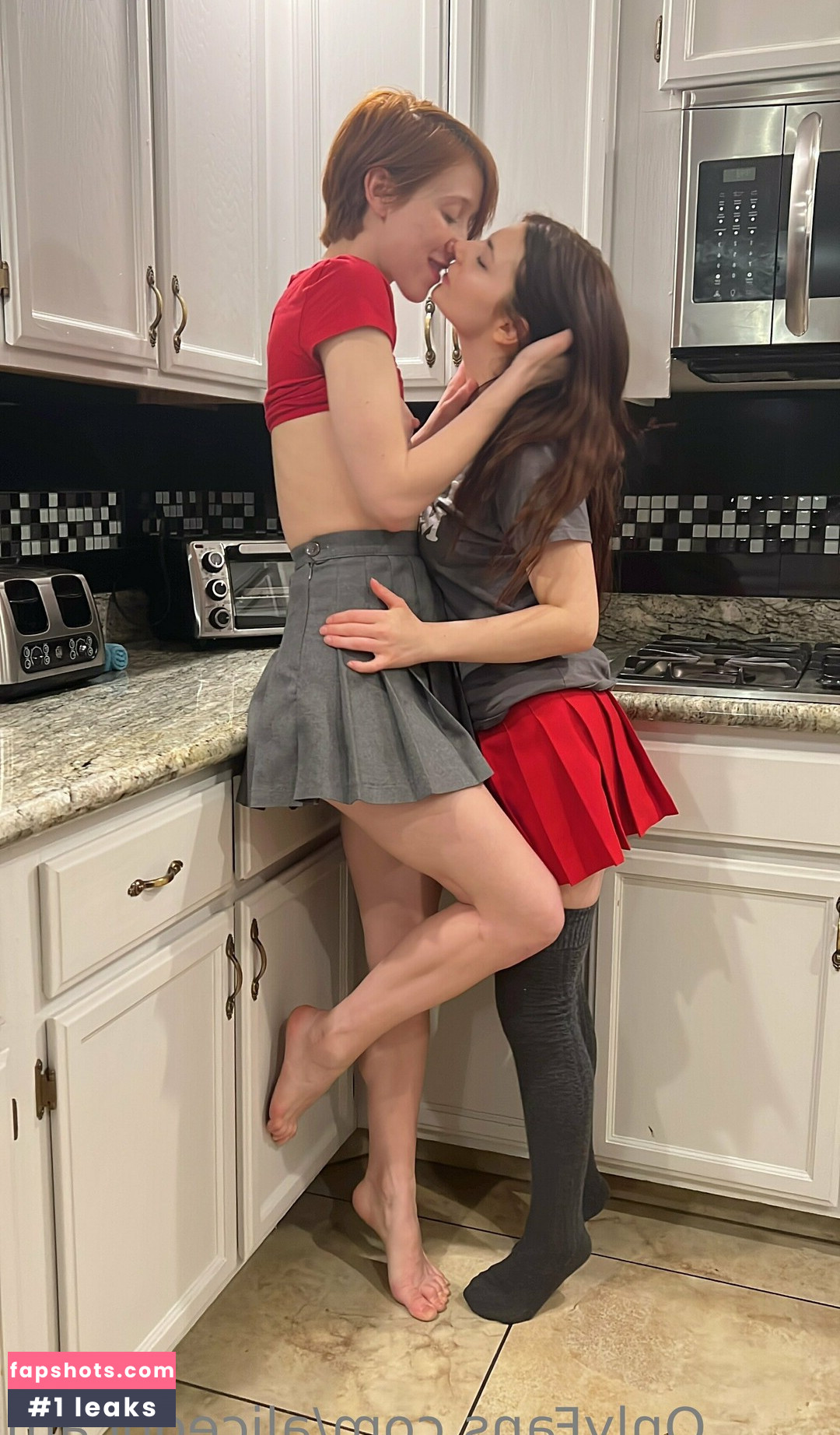 aliceoncam gallery photo #18