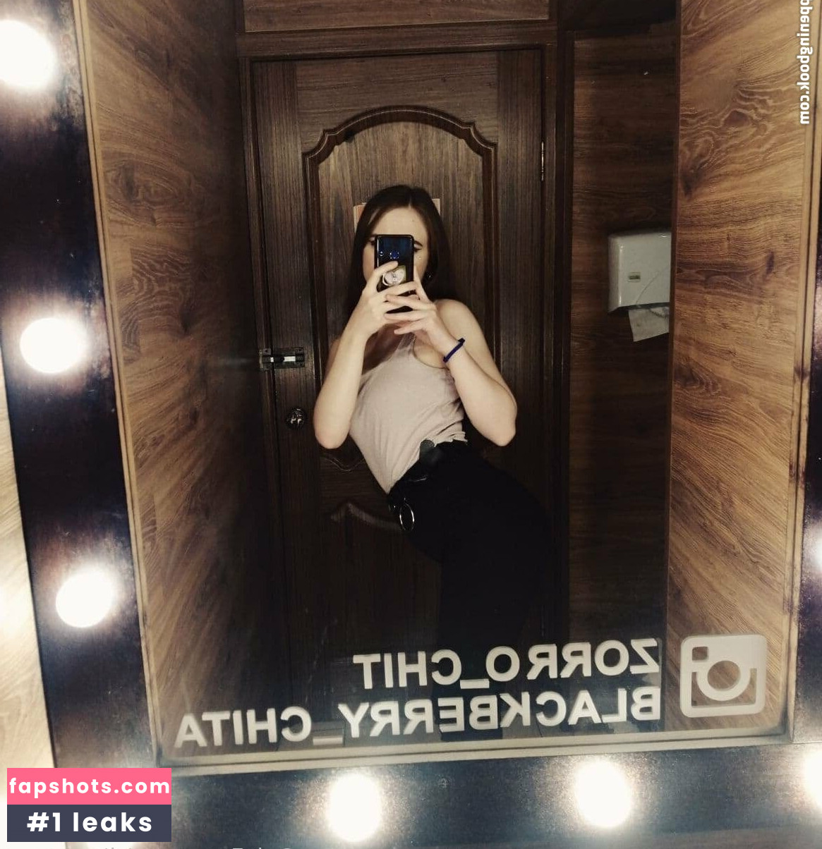 alicespace nude babe gallery