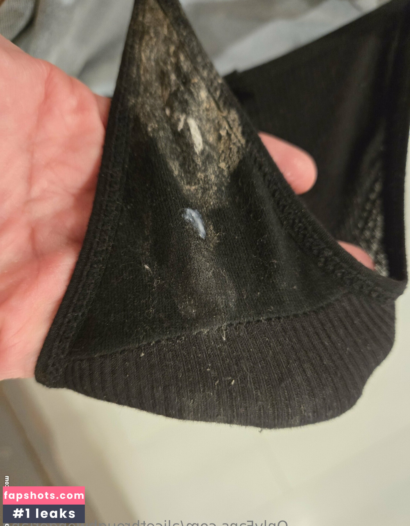 alicethroughwonderland gallery photo #2