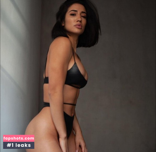 Alicia Arrietta (naomiarrietta) Nude Leaks OnlyFans Photos #40 - Fapshots