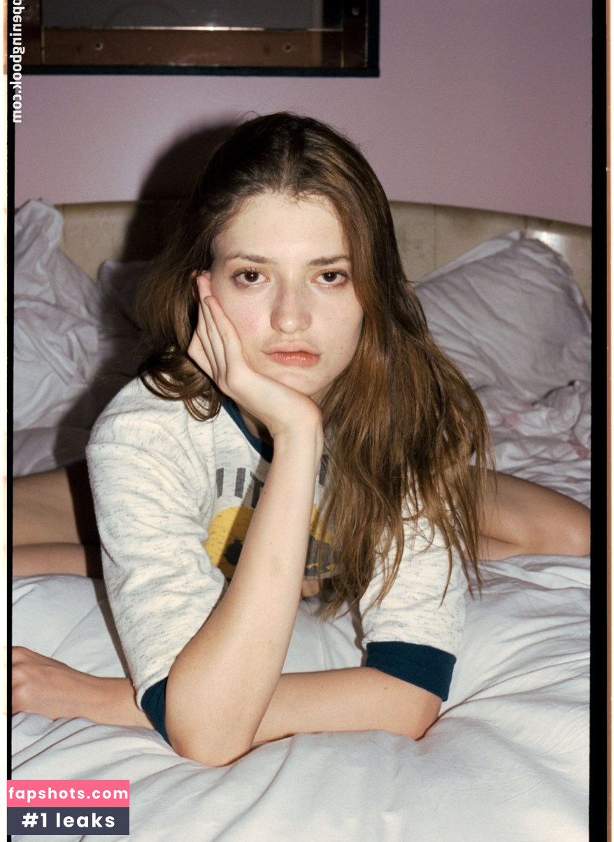 Alicia Davis gallery photo #31