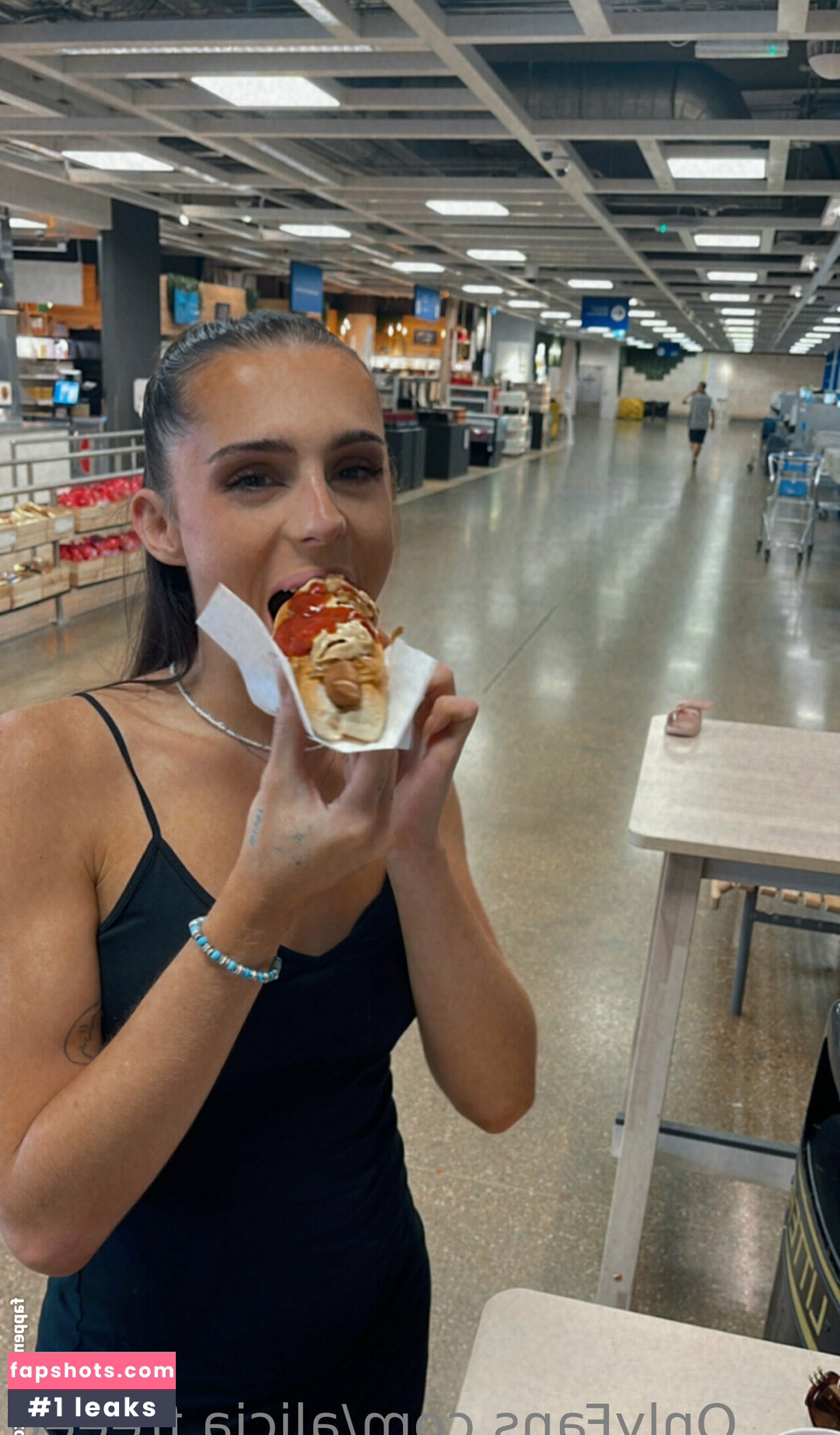 alicia.freee0 gallery photo #11