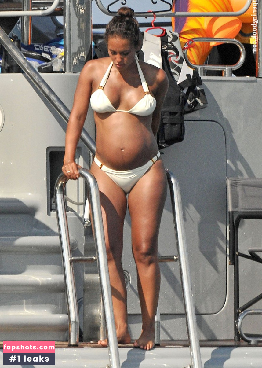 Alicia Keys Nude Leaks OnlyFans Photos #123 - LeakJerk