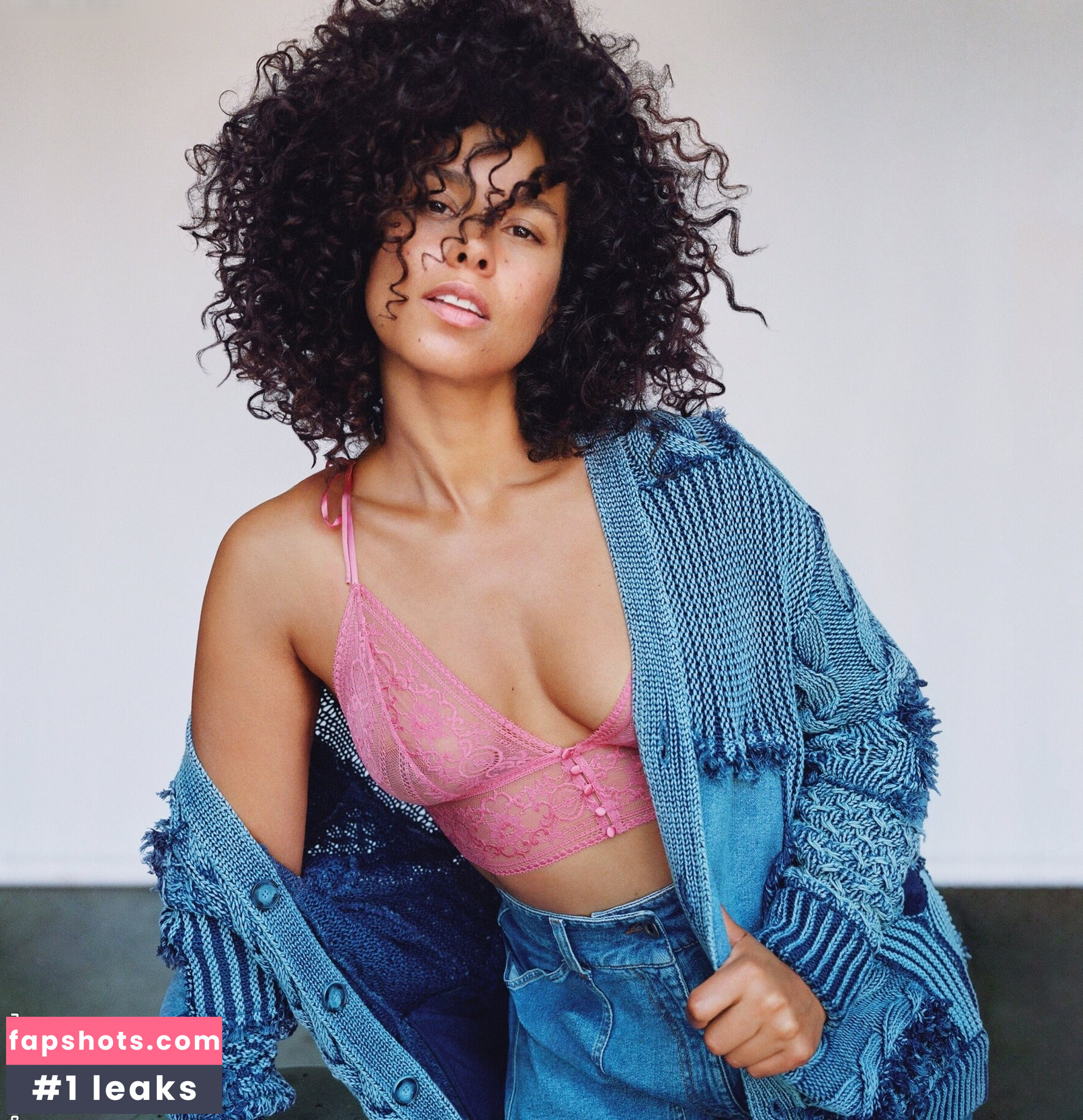Alicia Keys Nude Leaks OnlyFans Photos #15 - LeakJerk