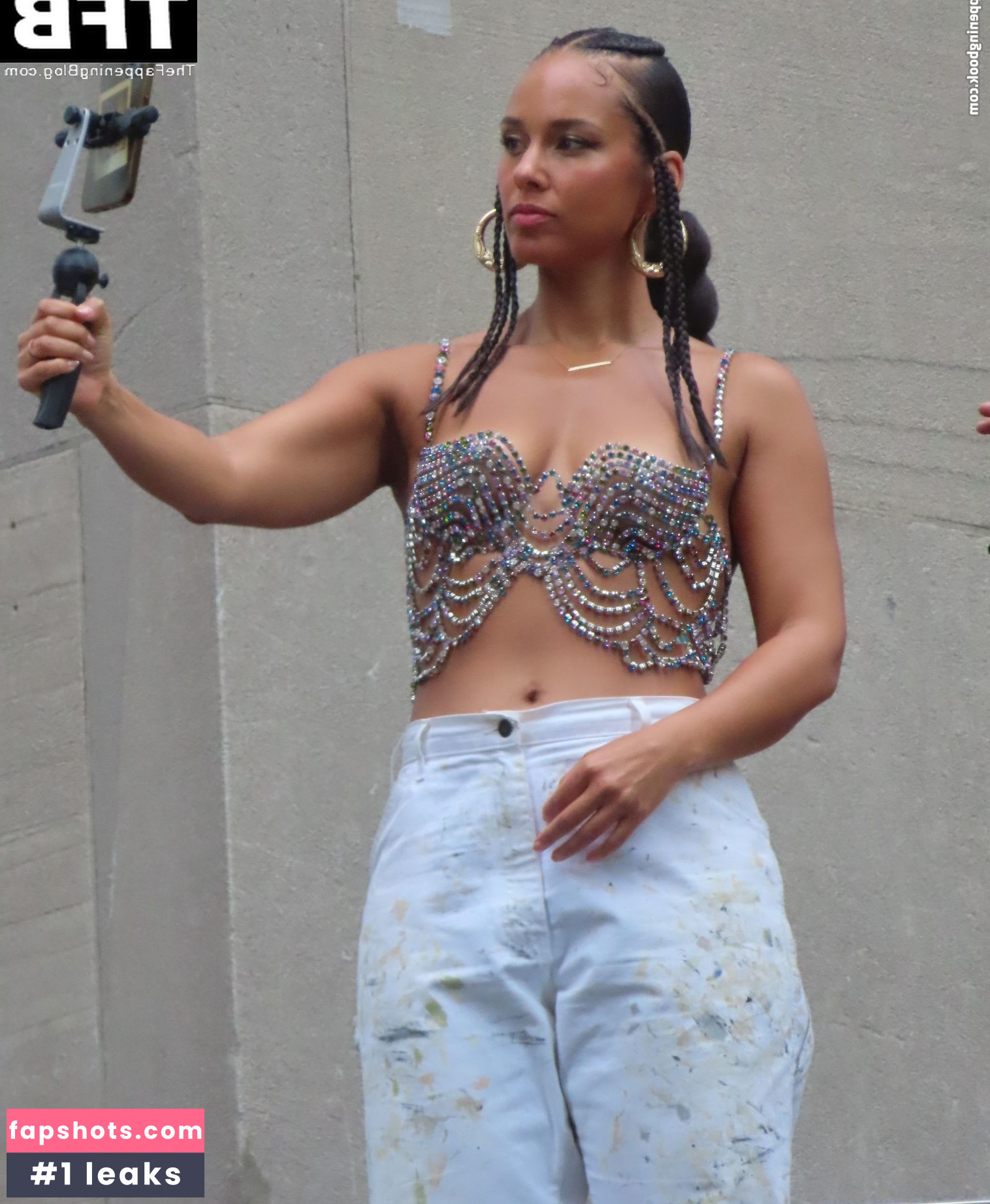Alicia Keys Nude Leaks OnlyFans Photos #49 - LeakJerk