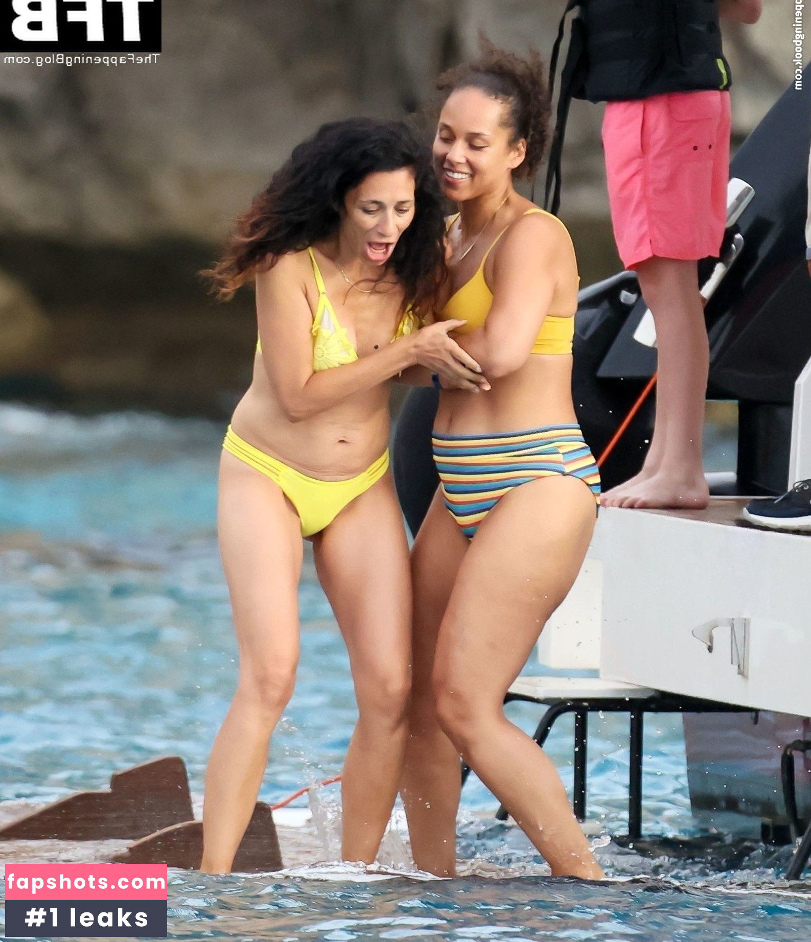 Alicia Keys Nude Leaks OnlyFans Photos #65 - LeakJerk