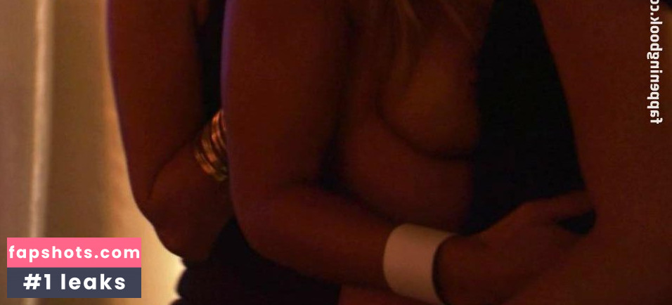 Alicia Leigh Willis gallery photo #14