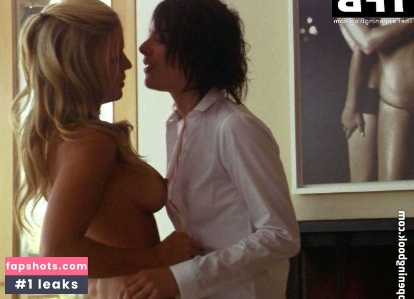 Alicia Leigh Willis gallery photo #4