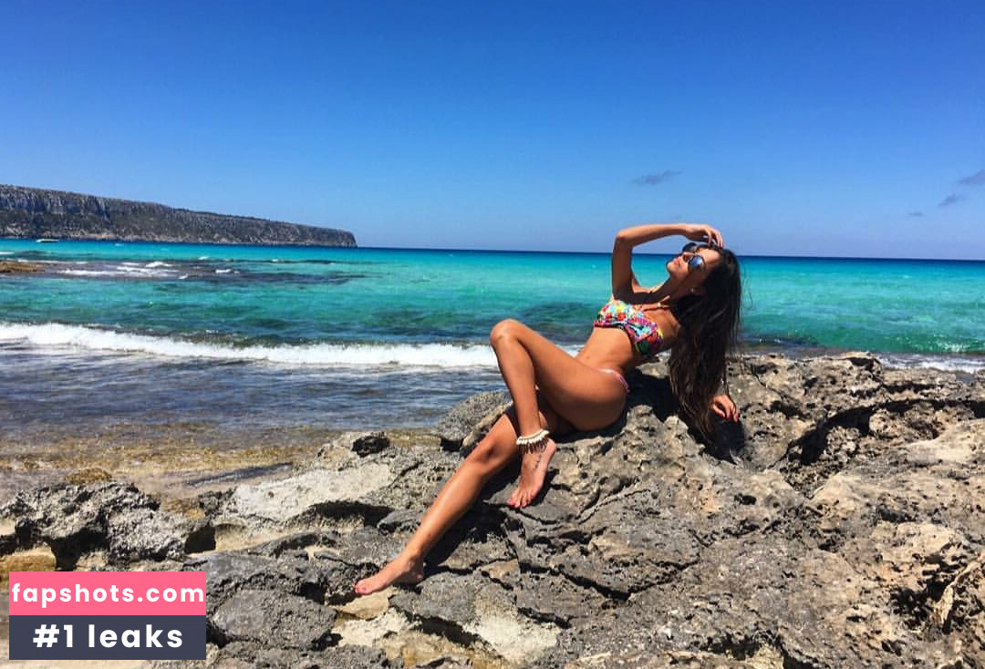 Alicia Londoño gallery photo #25