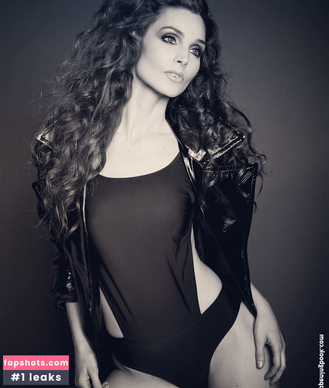 Alicia Minshew gallery photo #7