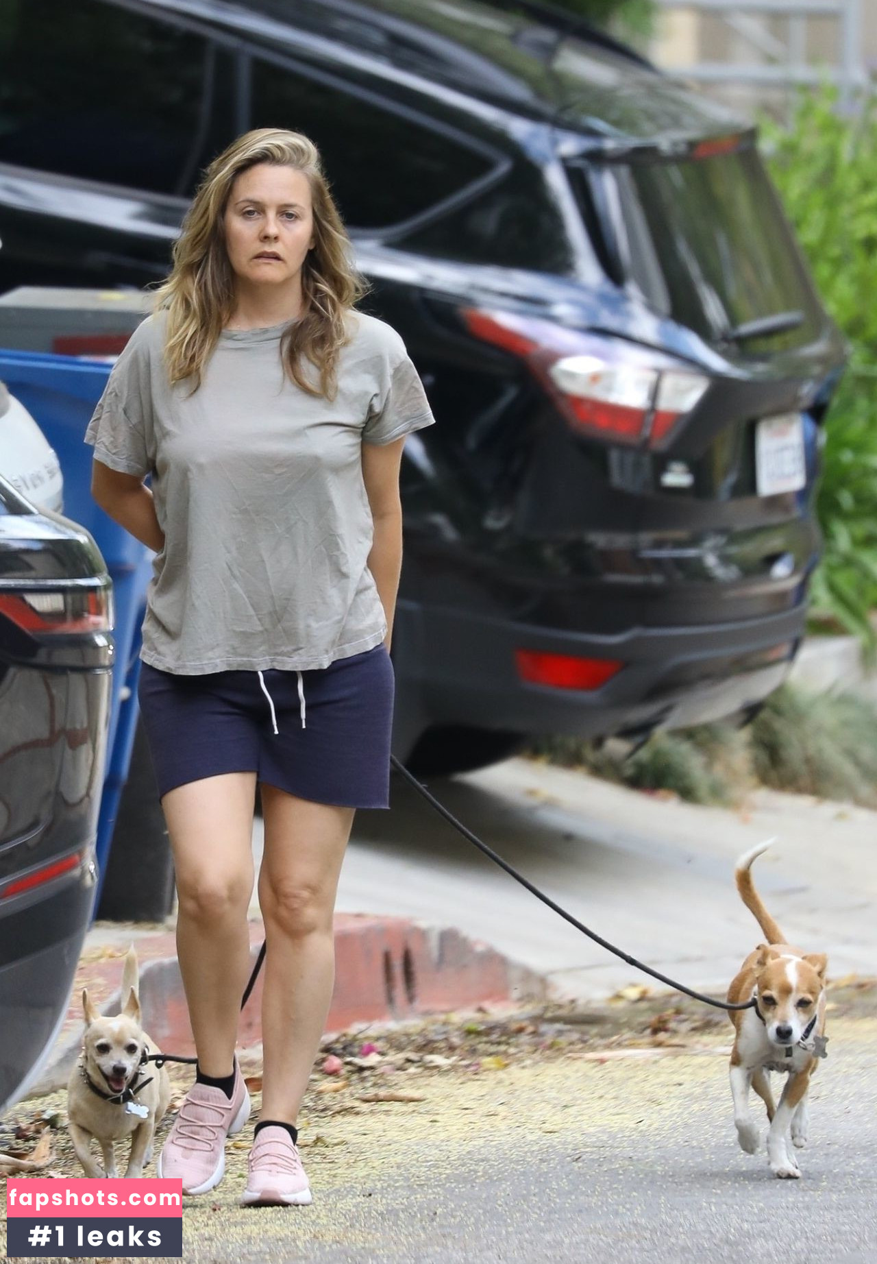 Alicia Silverstone gallery photo #126