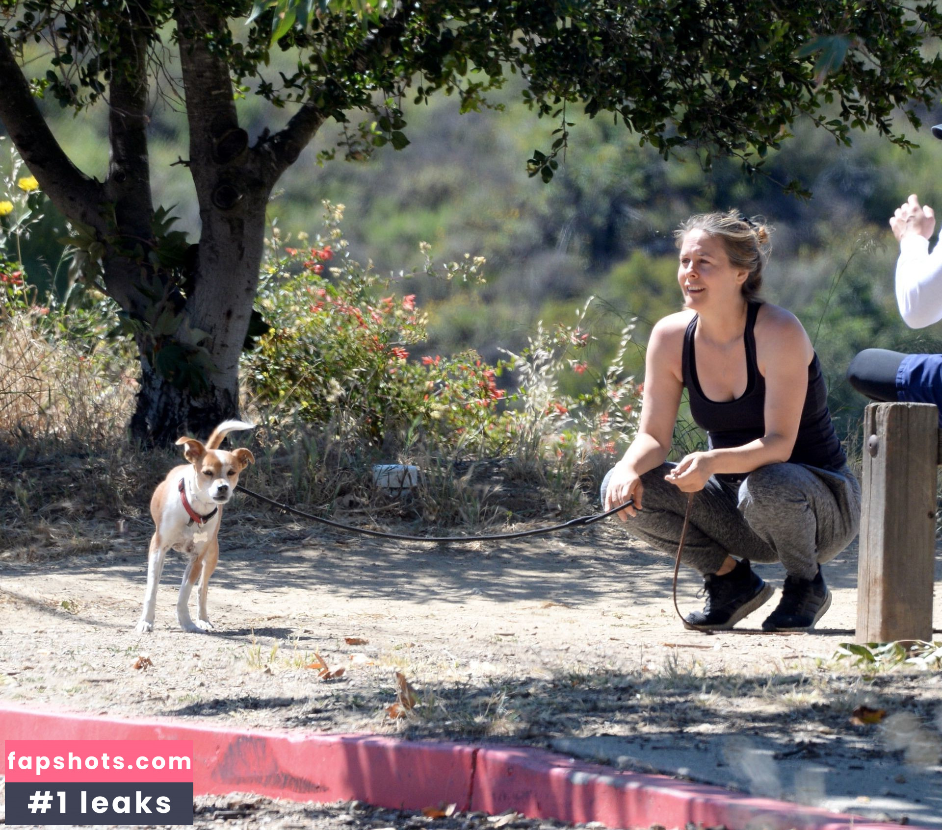 Alicia Silverstone gallery photo #131