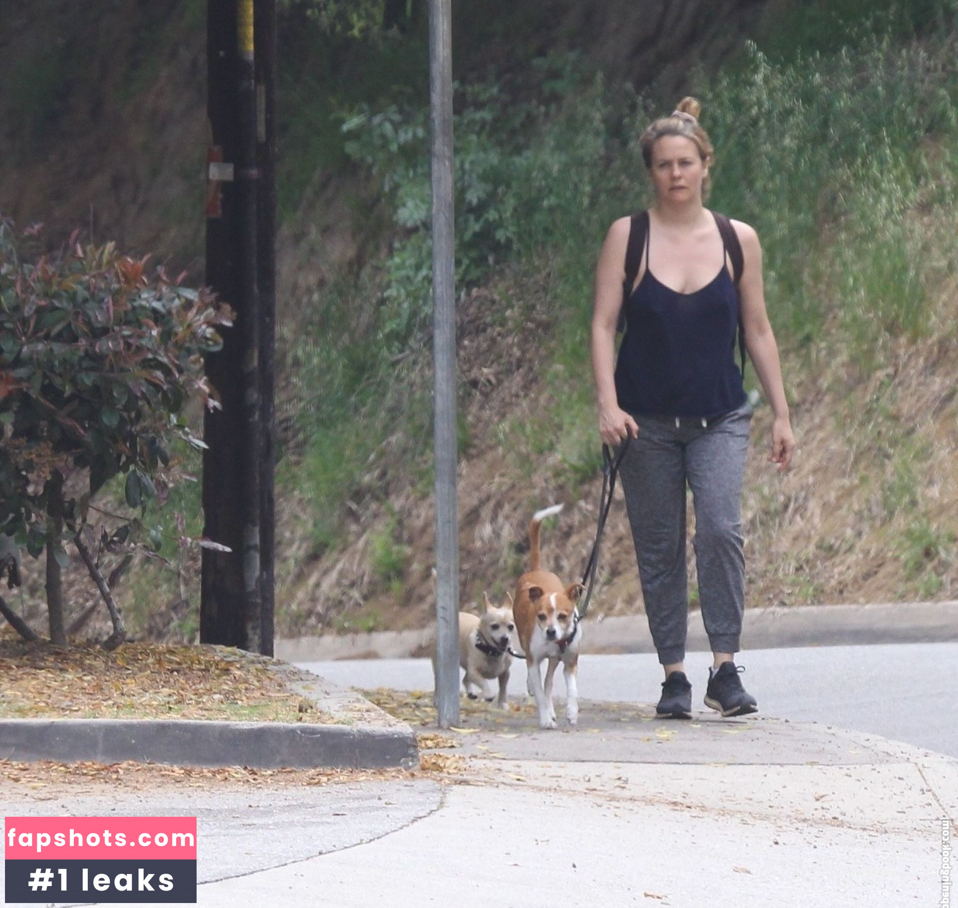 Alicia Silverstone gallery photo #136